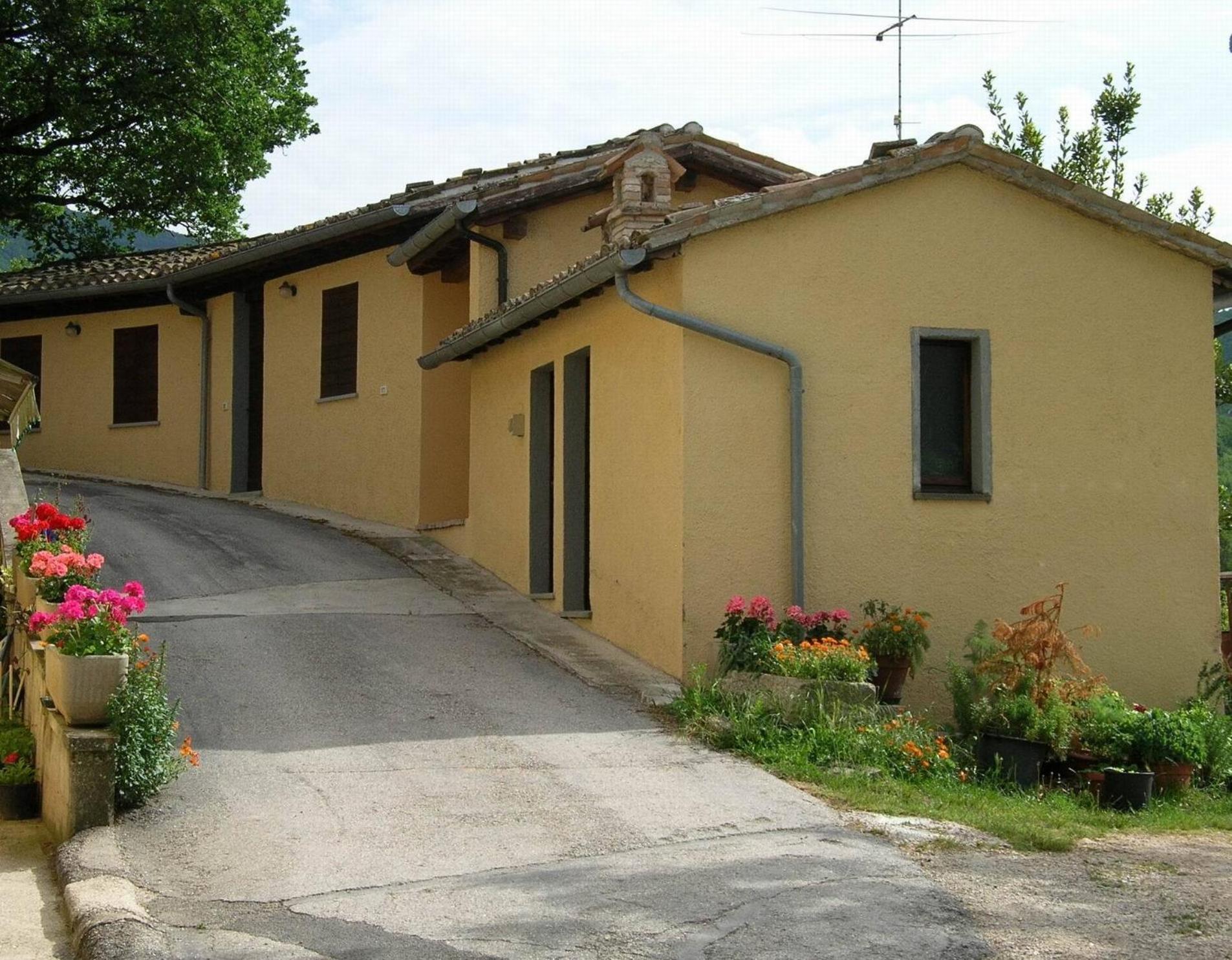 Agriturismo Orsaiola อูร์บาเนีย ภายนอก รูปภาพ