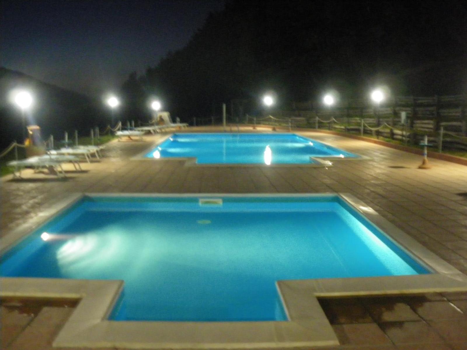 Agriturismo Orsaiola อูร์บาเนีย ภายนอก รูปภาพ
