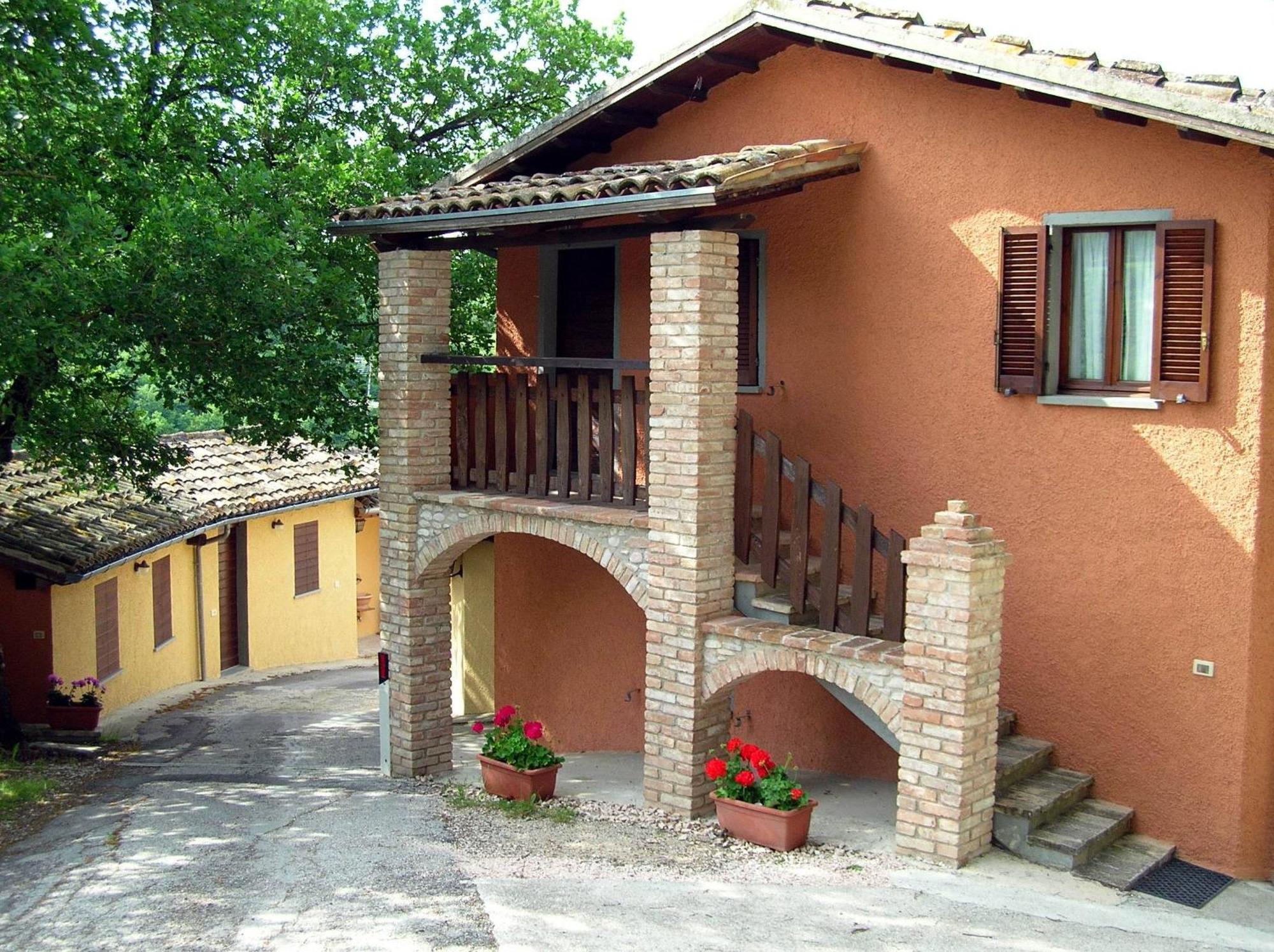 Agriturismo Orsaiola อูร์บาเนีย ภายนอก รูปภาพ