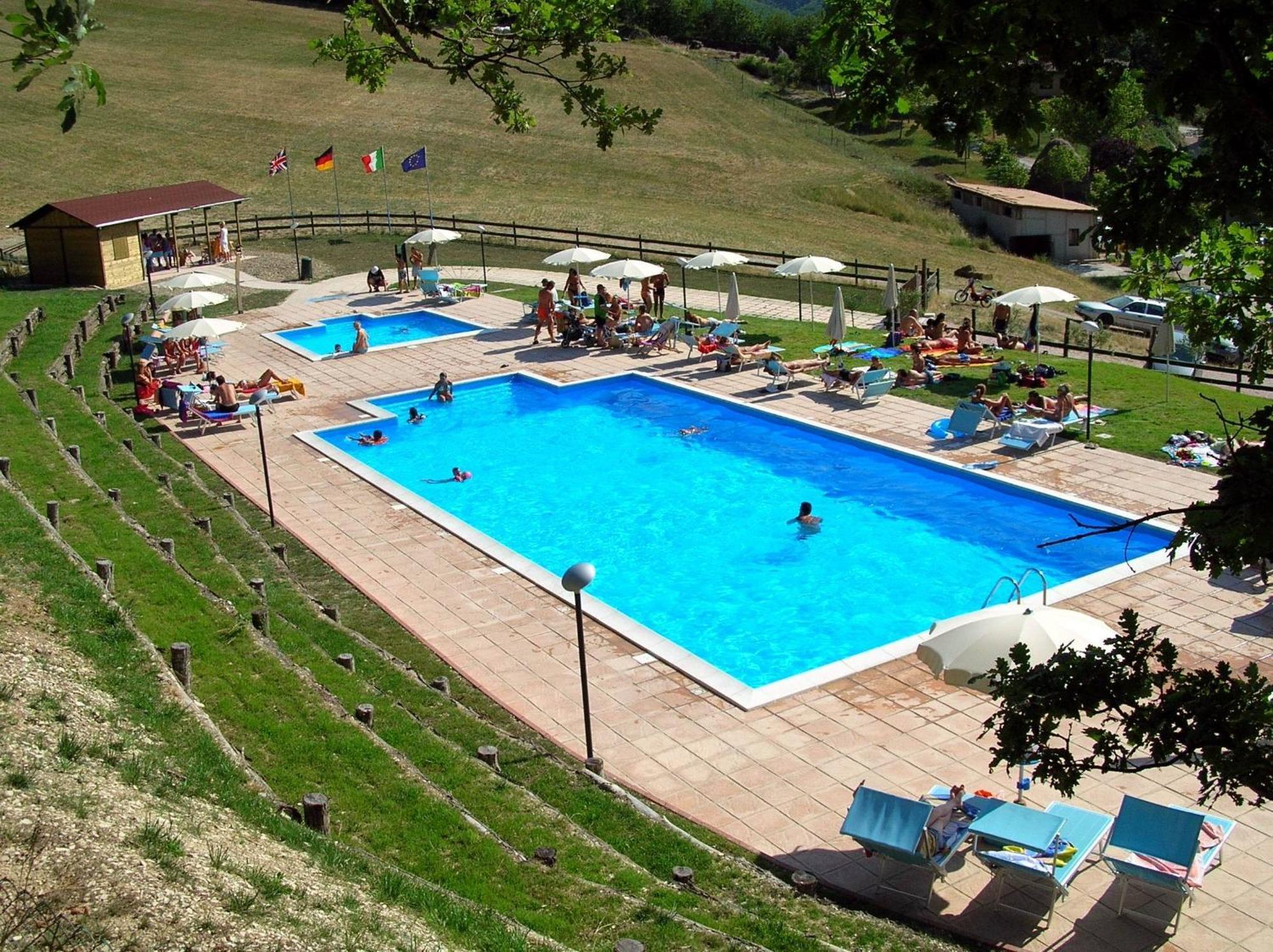 Agriturismo Orsaiola อูร์บาเนีย ภายนอก รูปภาพ