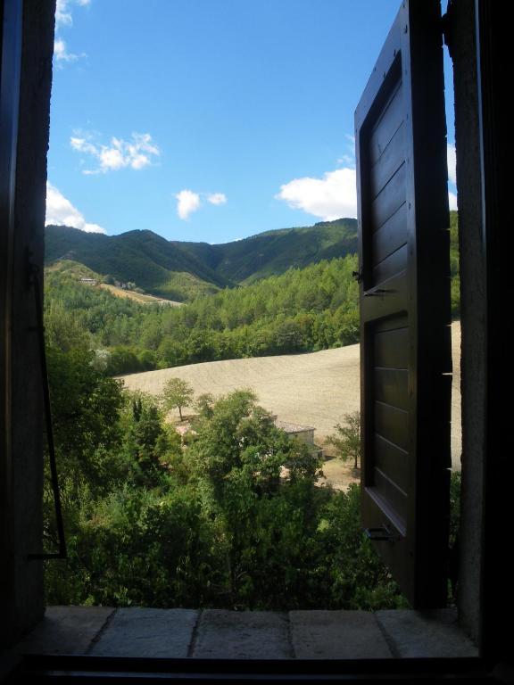 Agriturismo Orsaiola อูร์บาเนีย ห้อง รูปภาพ